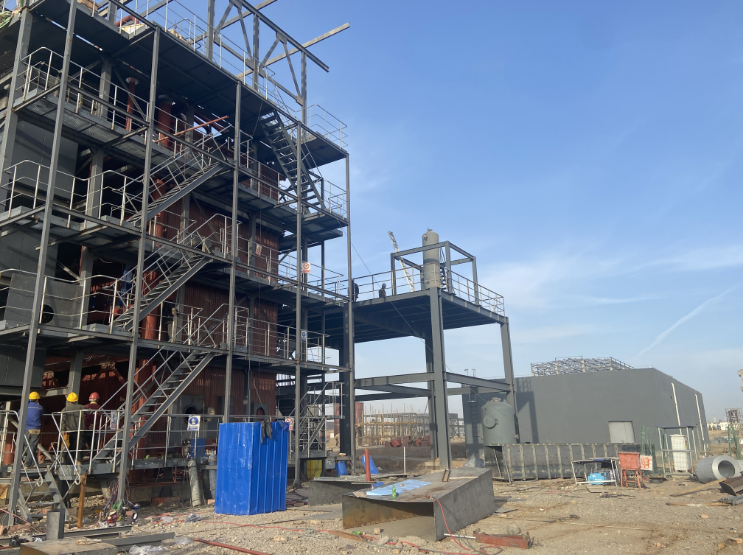 国家生长刷新委朱险峰一行莅临新疆尊龙凯时 化工调研自然气使用情形