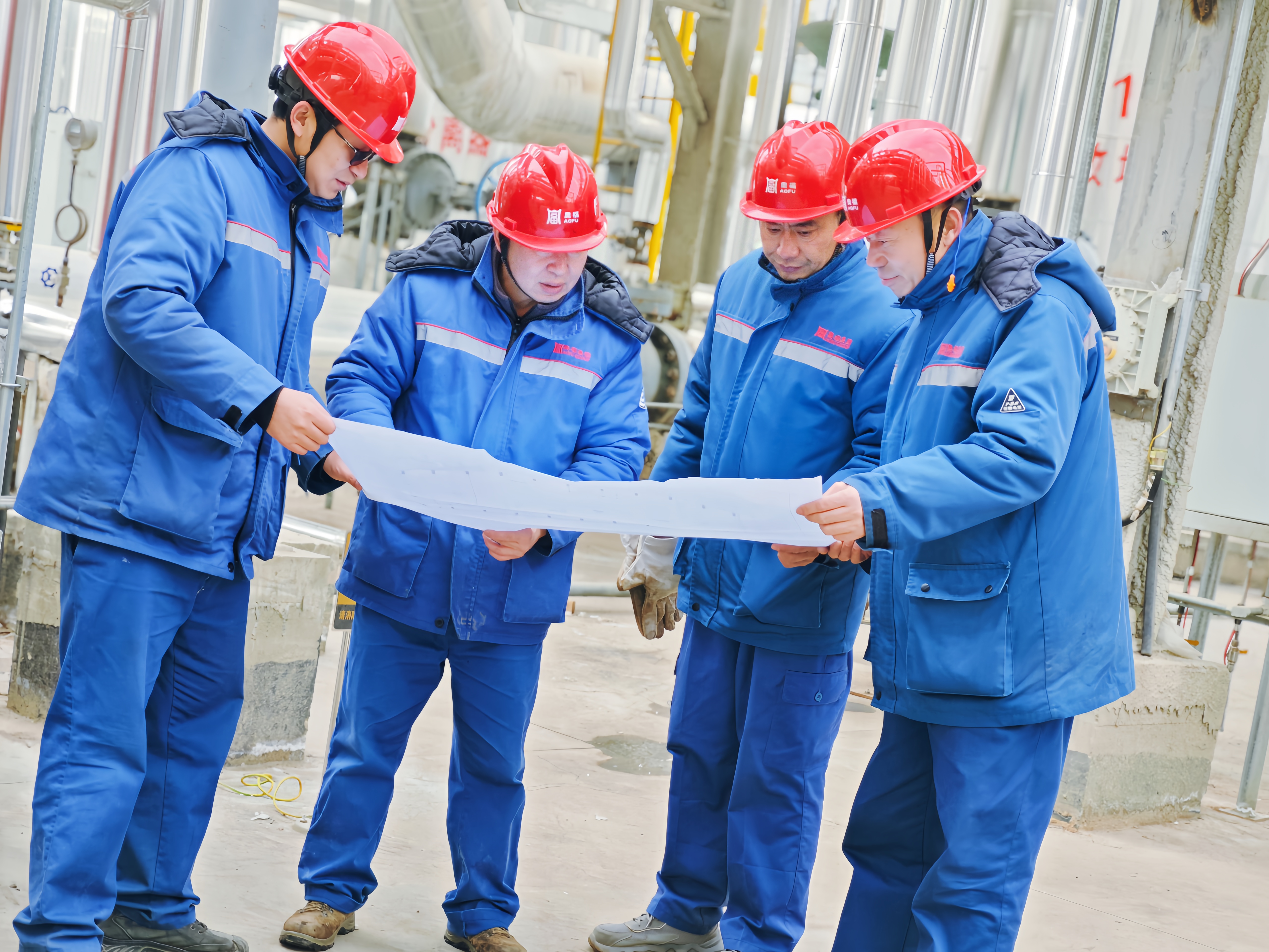 “多岗协同铸精品，，凝心聚力保调试” ——合成车间